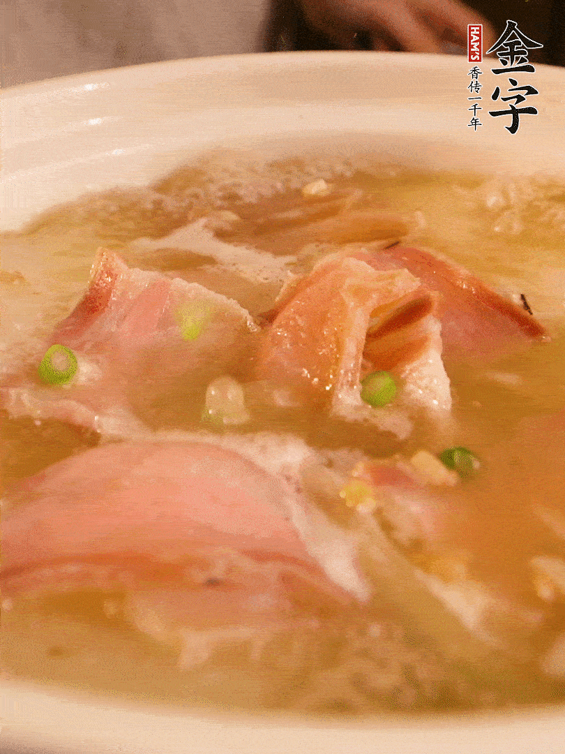 最后撒點(diǎn)蔥花。