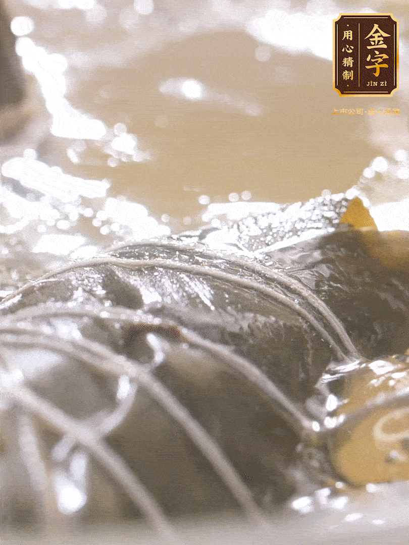 大火煮開，轉中小火煮2h，燜2-3h。